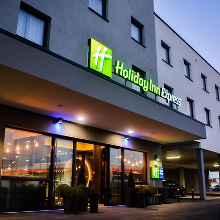 Holiday Inn Express Munich - Olching, An Ihg Hotel Zewnętrze zdjęcie
